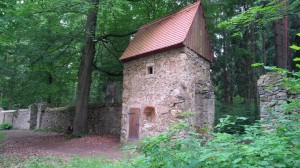 Historische Jagdhäuschen im Langebrücker Saugarten