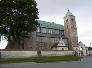 Romanische Kirche in Tum